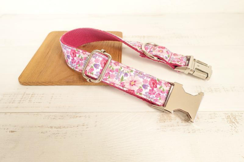 Dog Collar &amp; Leash | Pink Flower - Barker &amp; Bone