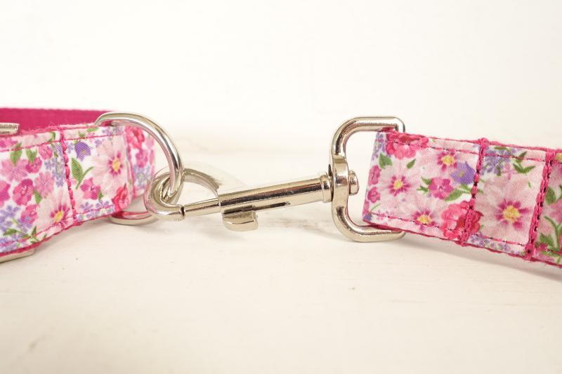 Dog Collar &amp; Leash | Pink Flower - Barker &amp; Bone